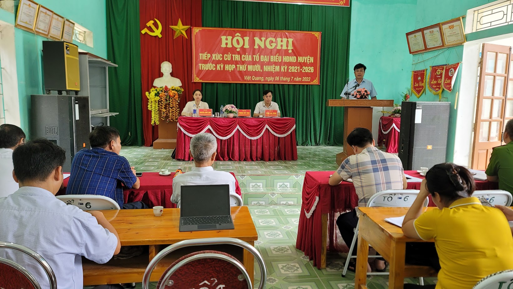 Tổ đại biểu số 6 HĐND huyện tiếp xúc cử tri tại TT Việt Quang